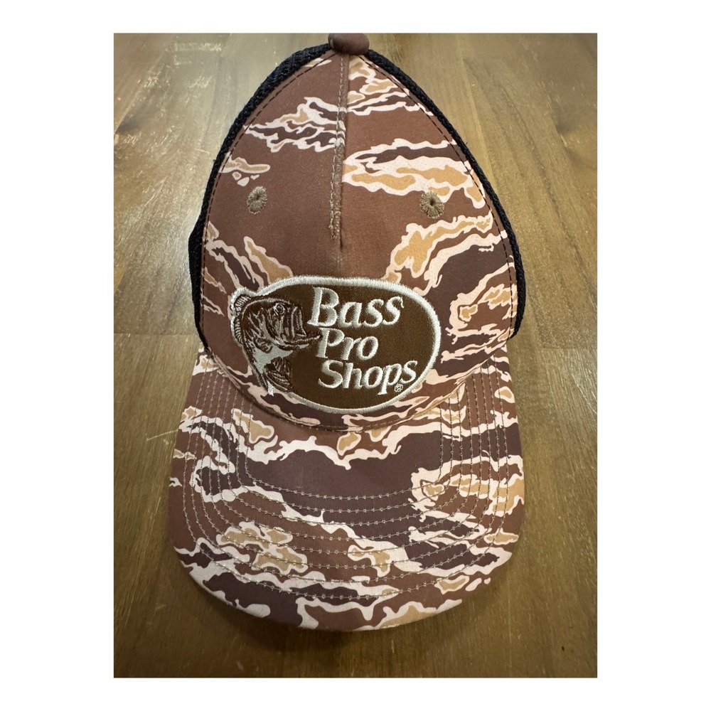 Bass Pro Shops Brown Camo Trucker Hat Mesh Snapback Fishing Hunting Cap